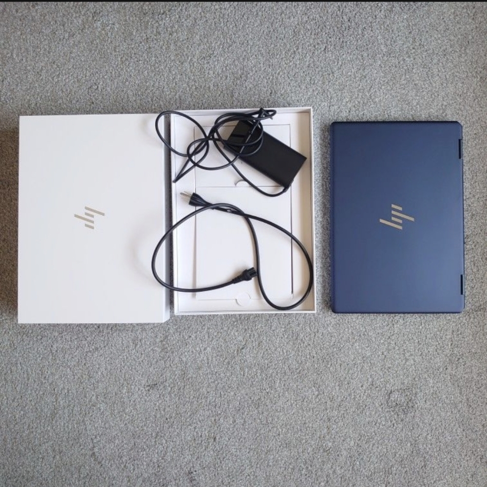 HP-Spectre 2-in-1 16" 3K+Touch-Screen Laptop-Intel Ev-Core i7-16GB Memory 512 GB